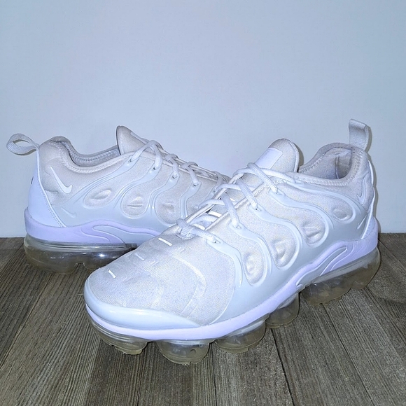 NIKE AIR VAPORMAX PLUS "WHITE PLATINUM" Men's Size 8.5 - Picture 4 of 10